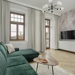Sniadeckich 47 By Renters 3* Breslavia