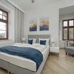 Sniadeckich 47 By Renters Aparthotel