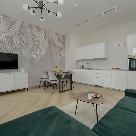 Sniadeckich 47 By Renters Apartmanhotel 3*