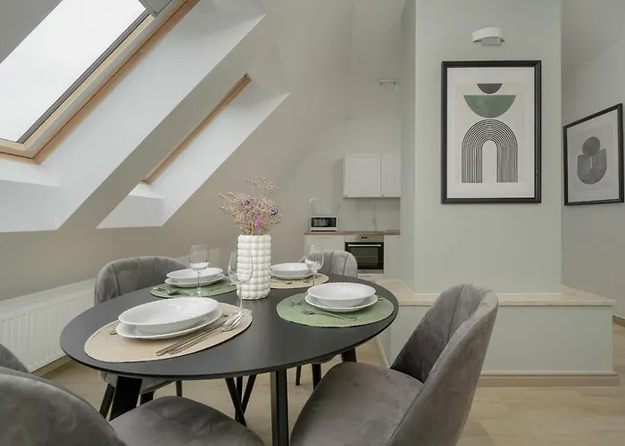 Sniadeckich 47 By Renters 3* Wroclaw