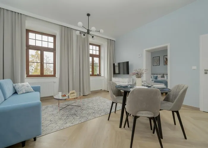 Sniadeckich 47 By Renters 3* Wroclaw