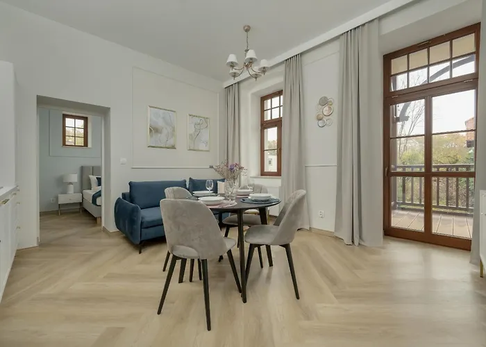 Aparthotel Sniadeckich 47 By Renters 3*